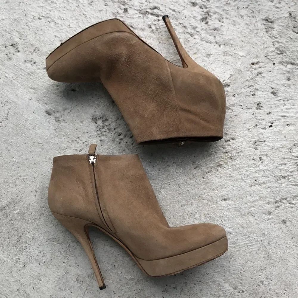 Vintage Gucci platforms - Picture 2 of 9